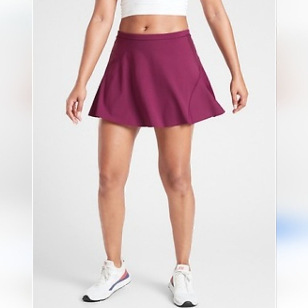 Athleta Match Point Skort in Burgundy Size Medium